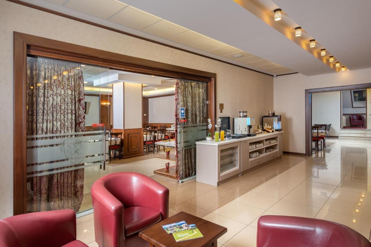 Hotel Leul De Aur Sebes  Ngoại thất bức ảnh